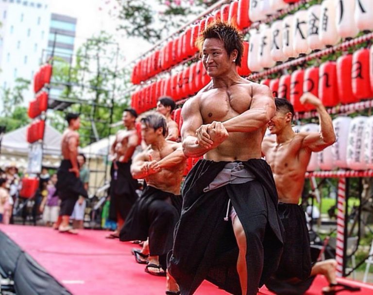 筋肉盆踊り　中野駅前盆踊り
