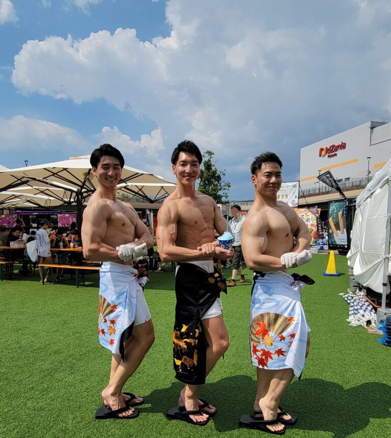 マッスルかき氷　夏祭り　マッチョ