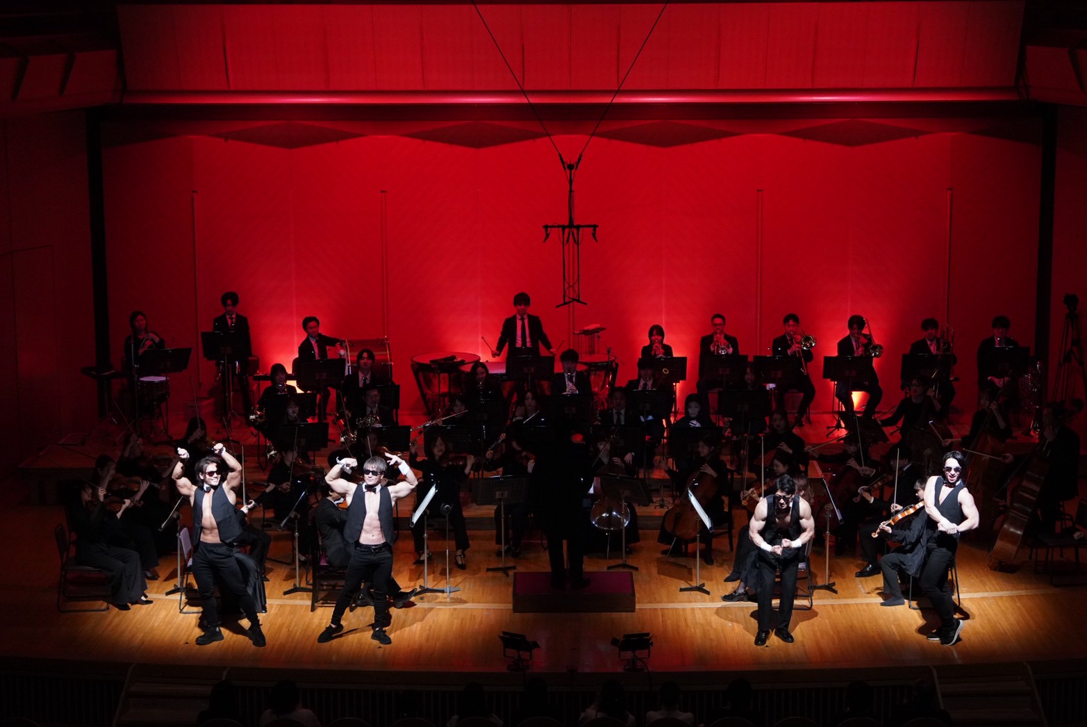 クラシックオーケストラ　筋肉