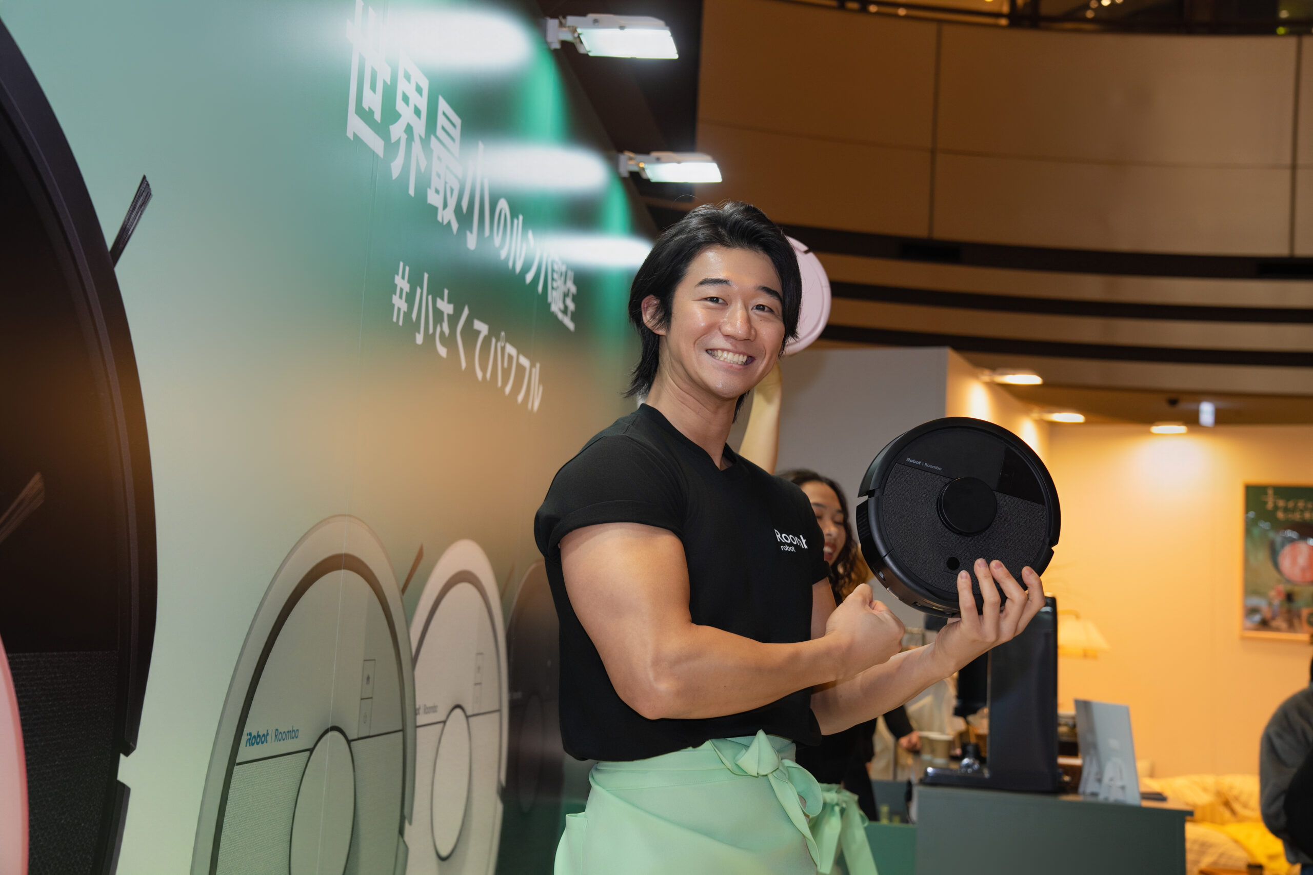 Roomba 1/2 Muscle Cafe