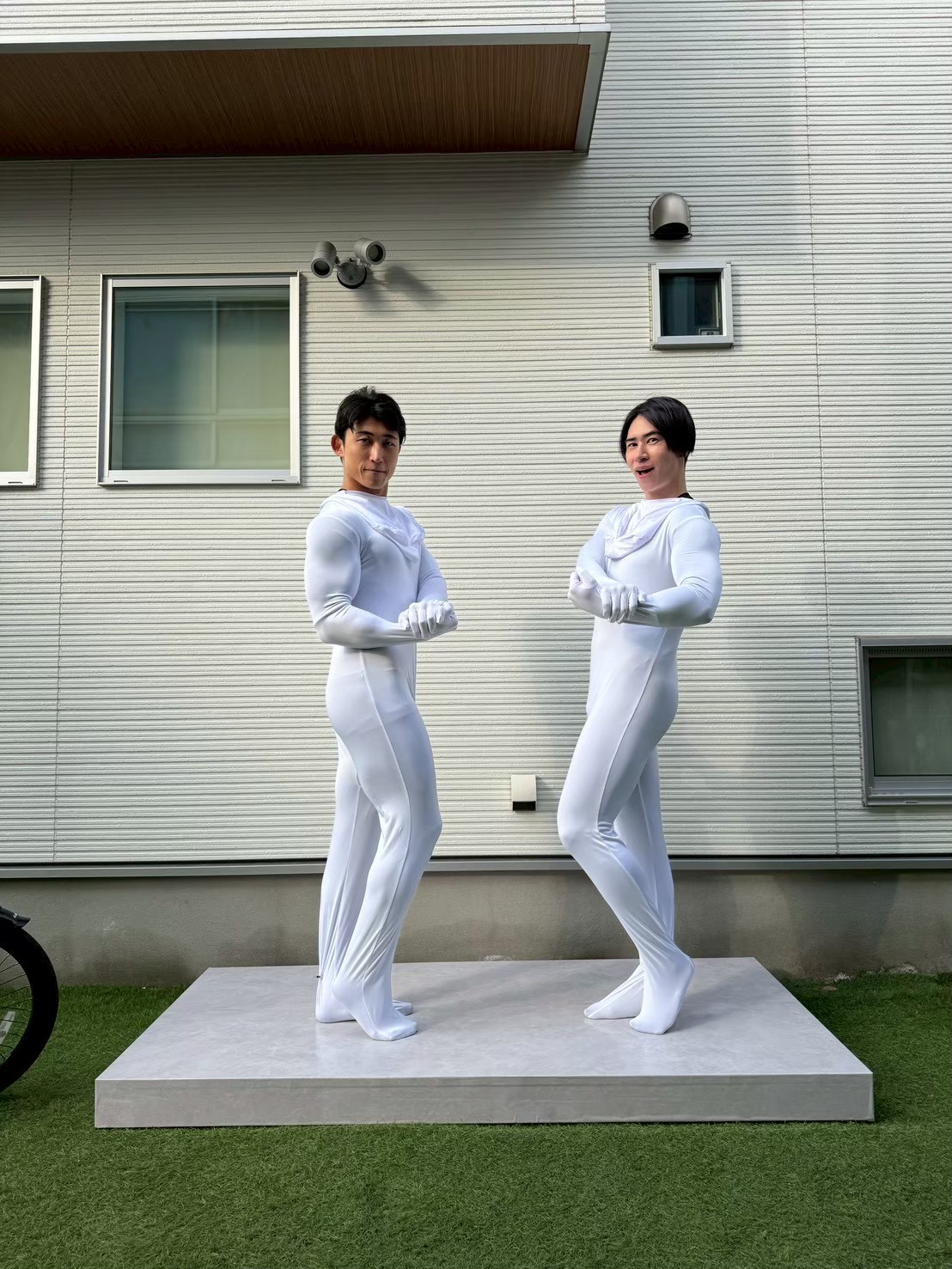 四電エナジーサービス　CM　全身タイツ