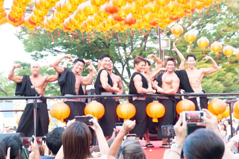 盆踊り　マッチョ