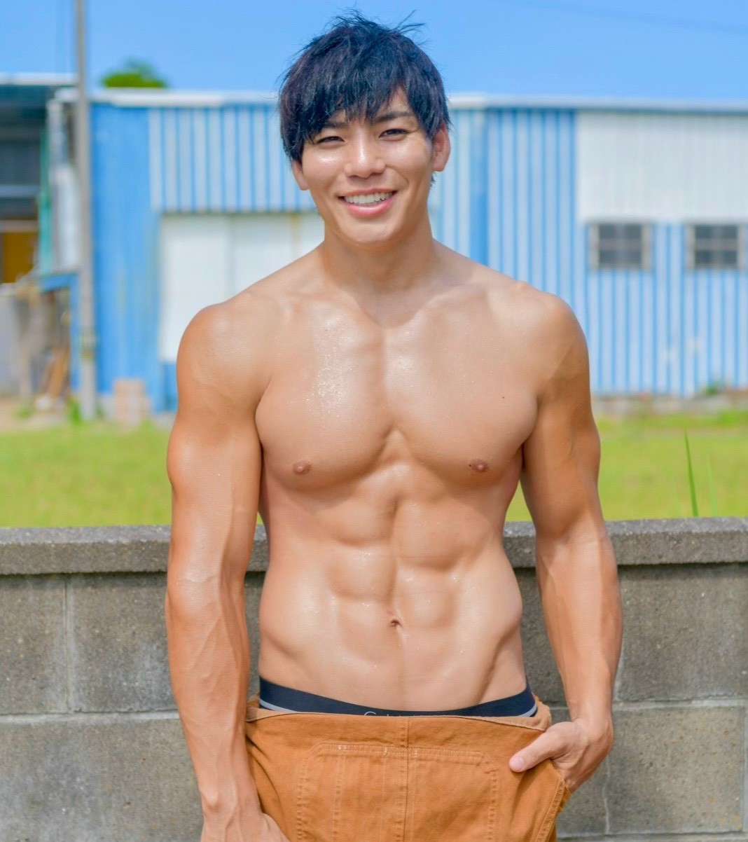 RYOMA / 森本竜馬の上半身プロフィール写真